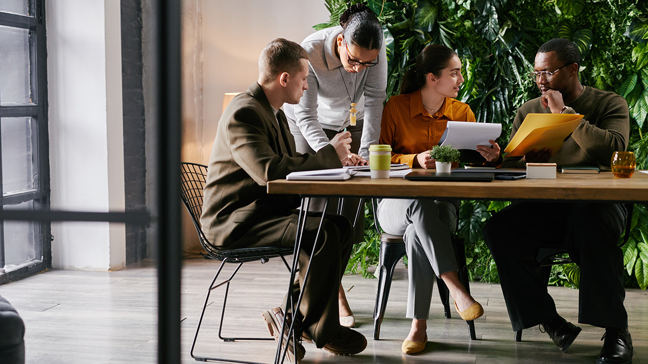 Incentivise and retain key staff with an employee share scheme